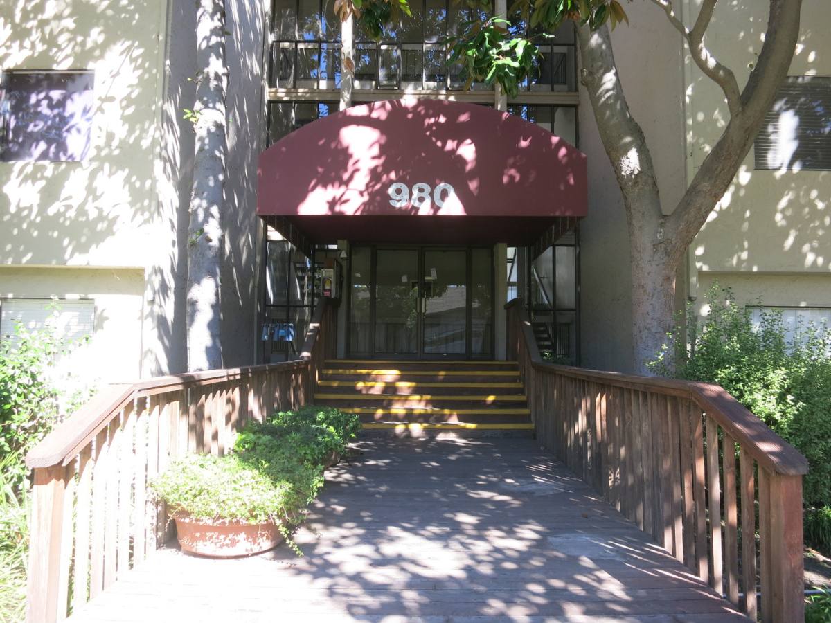 Condo for rent at 980 Kiely Blvd, Santa Clara, CA 95051