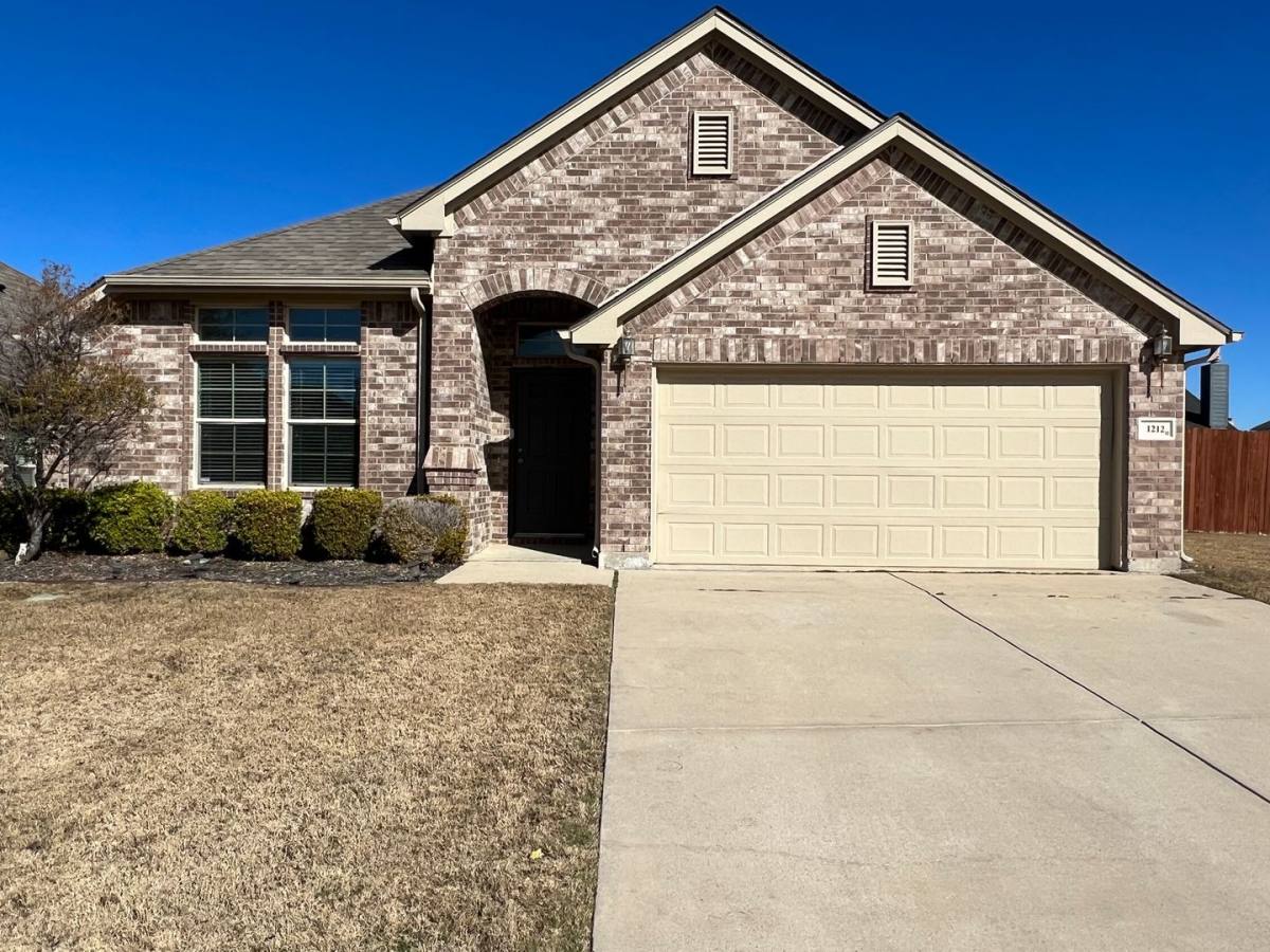House for rent at 1212 Red Dr, Little Elm, TX 75068