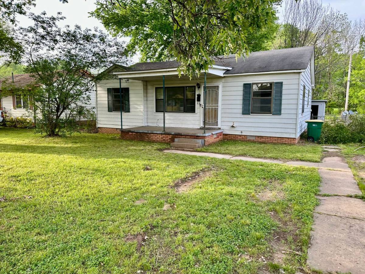 House for rent at 10 Spear Rd, North Little Rock, AR 72118