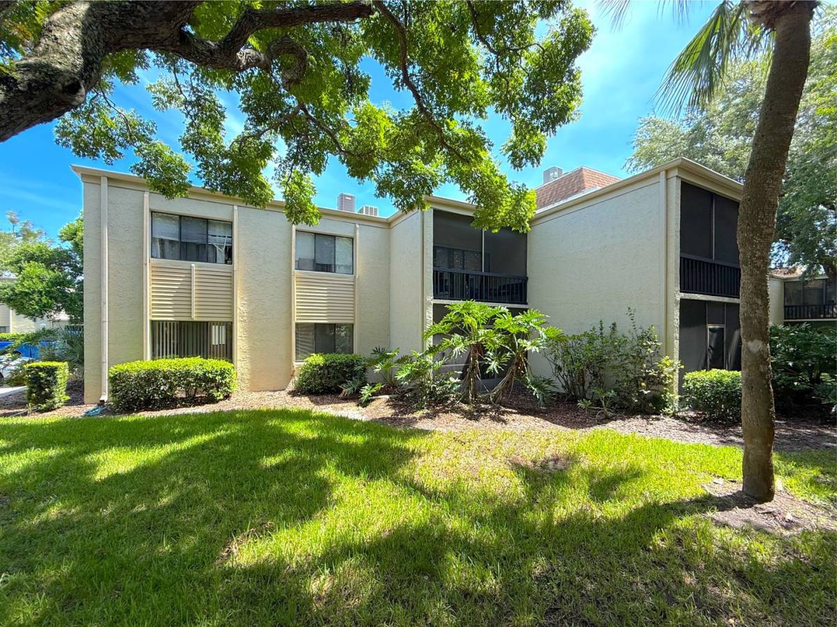 Apartment for rent at 3284 S Semoran Blvd, Orlando, FL 32822