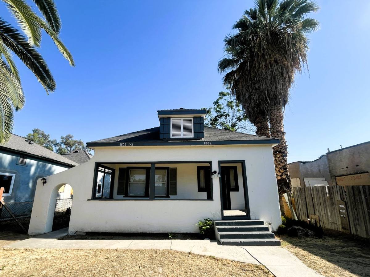 Apartment for rent at 1802 Forrest Ave, Bakersfield, CA 93304