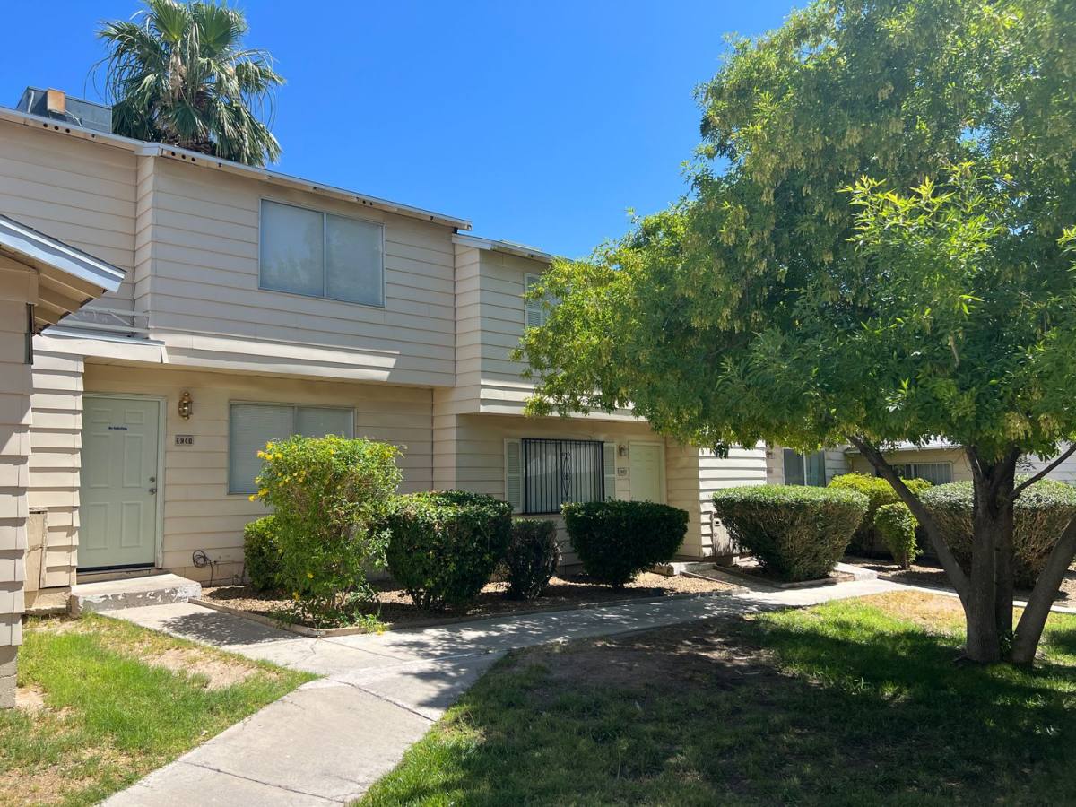 Townhouse for rent at 4940 Larkspur St, Las Vegas, NV 89120