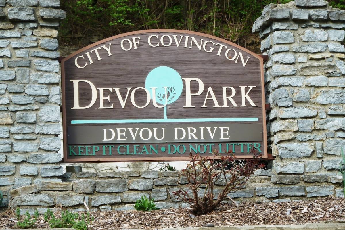 Apartment for rent at 1002 Parkvale Court, Covington, KY 41011
