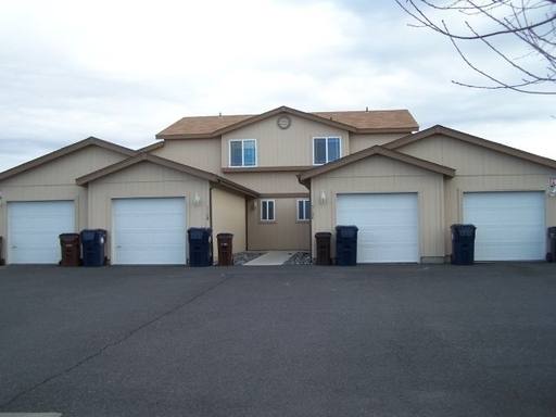 Apartment for rent at 516 NE Negus Loop, Redmond, OR 97756
