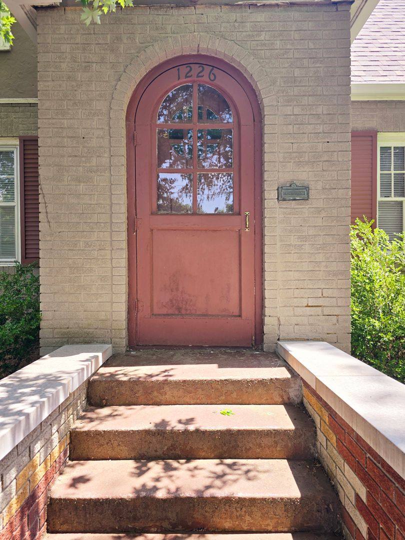 House for rent at 1226 S Jefferson Ave, Springfield, MO 65807