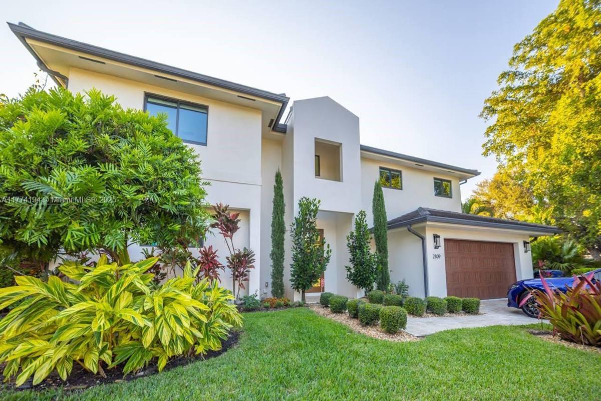 House for rent at 2809 NE 14th Ave, Fort Lauderdale, FL 33334