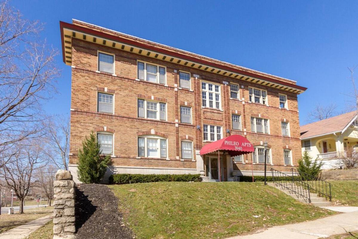 Apartment for rent at 3940 Holmes St, Kansas City, MO 64110