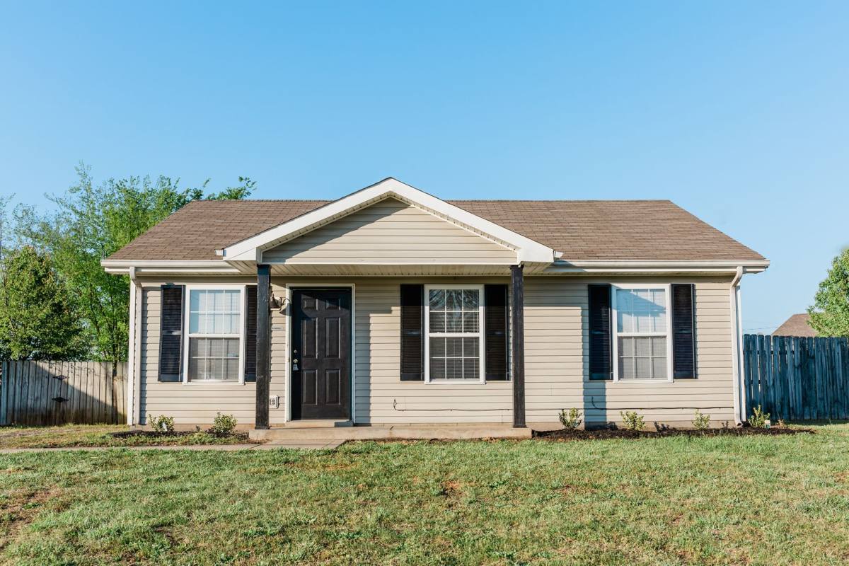 House for rent at 955 Winesap Rd, Clarksville, TN 37040