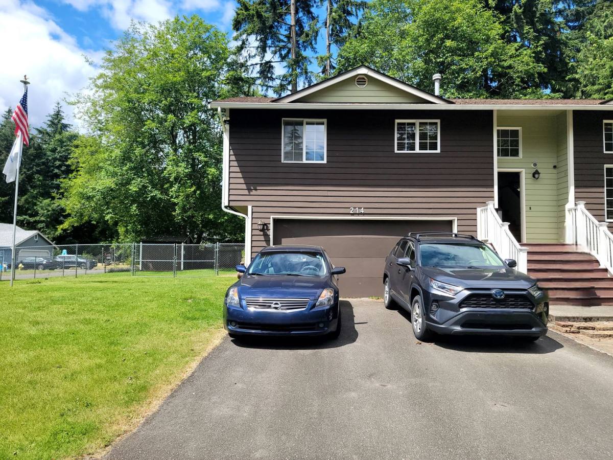 House for rent at 214 Fern Meadows Loop SE, Port Orchard, WA 98366