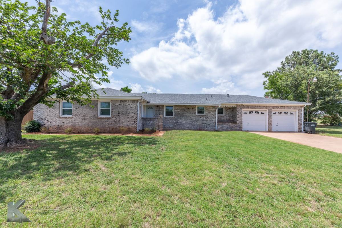 House for rent at 5526 US-Highway 277 S, Abilene, TX 79606