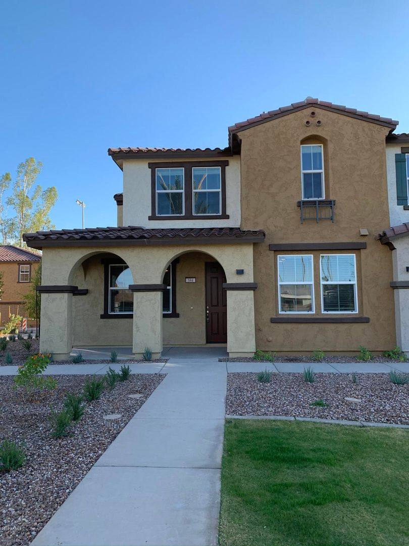 Townhouse for rent at 584 W Westchester Ave, Tempe, AZ 85283