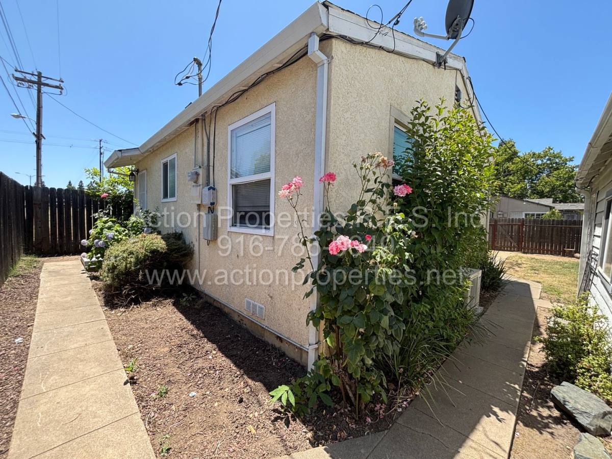 House for rent at 227 1 2 Donner Ave, Roseville, CA 95678