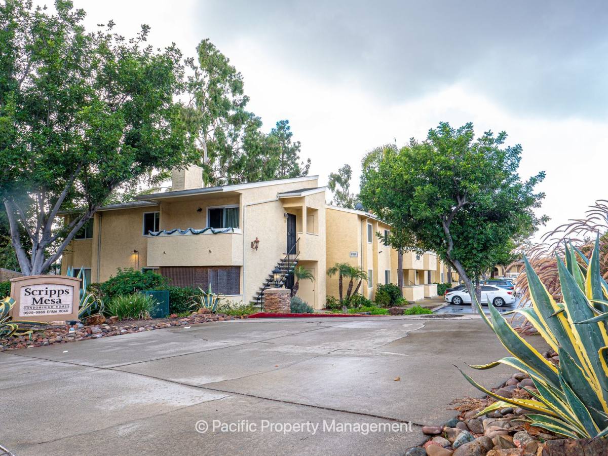 Condo for rent at 9959 Erma Rd #202, San Diego, CA 92131