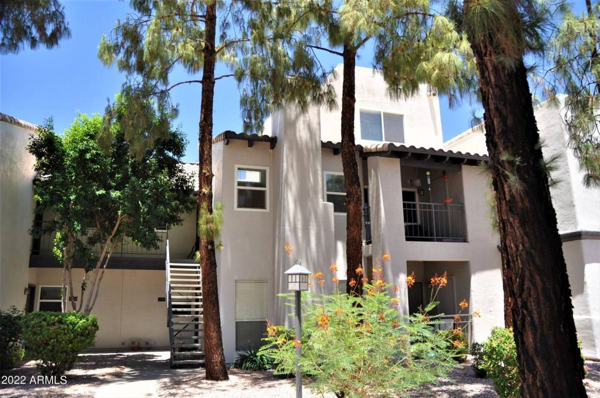 House for rent at 14145 N 92nd St, Scottsdale, AZ 85260