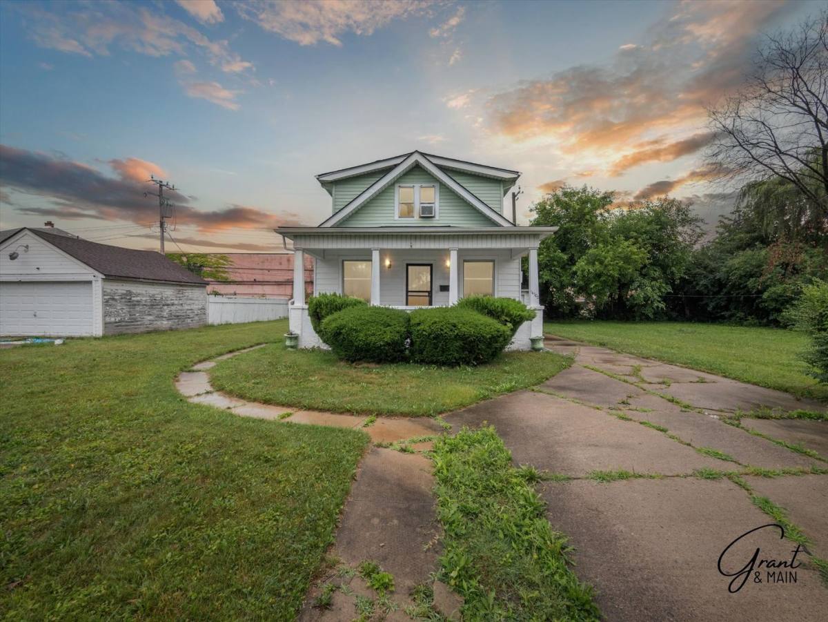 Apartment for rent at 14702 Winthrop, Detroit, MI 48227