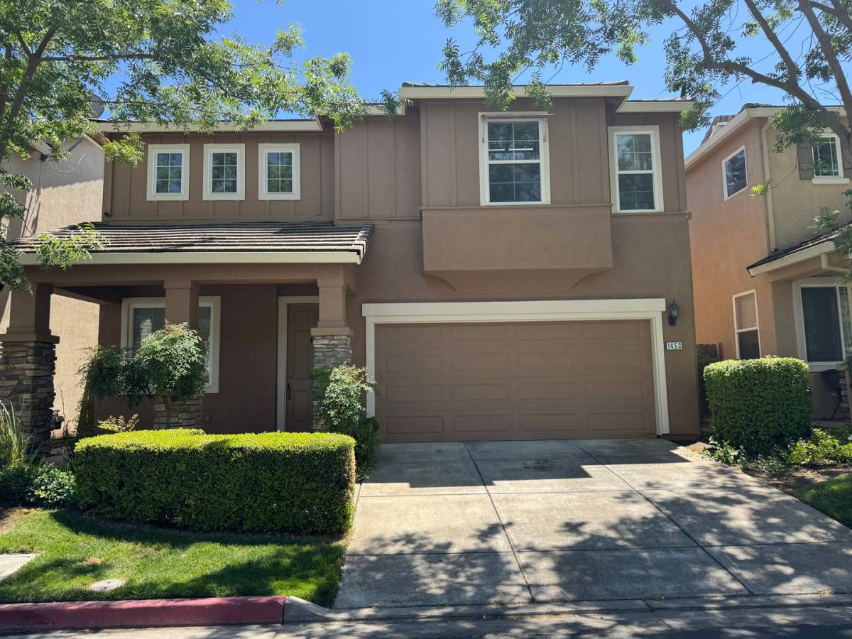 House for rent at 1453 S Mills Ave, Lodi, CA 95242