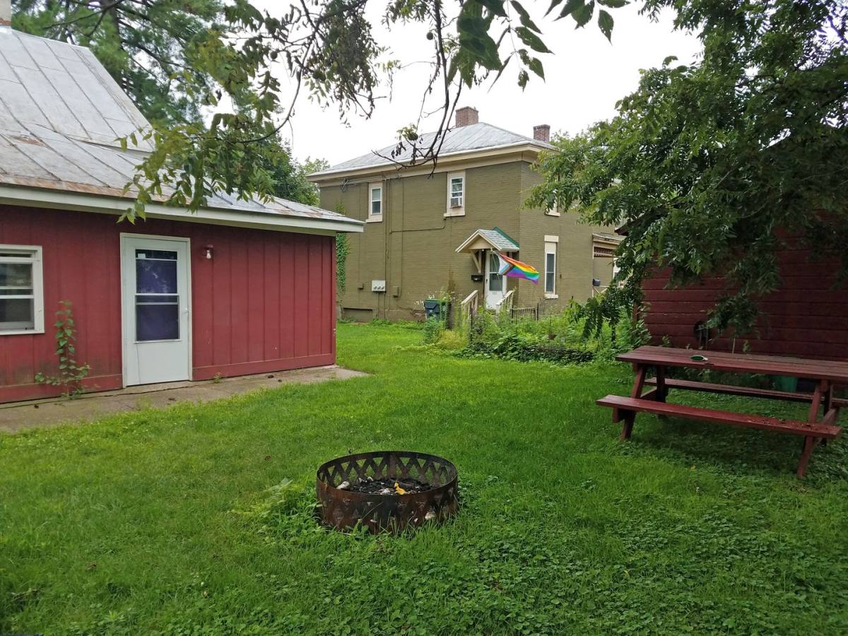 909-911 Cameron Ave, La Crosse, WI 54601