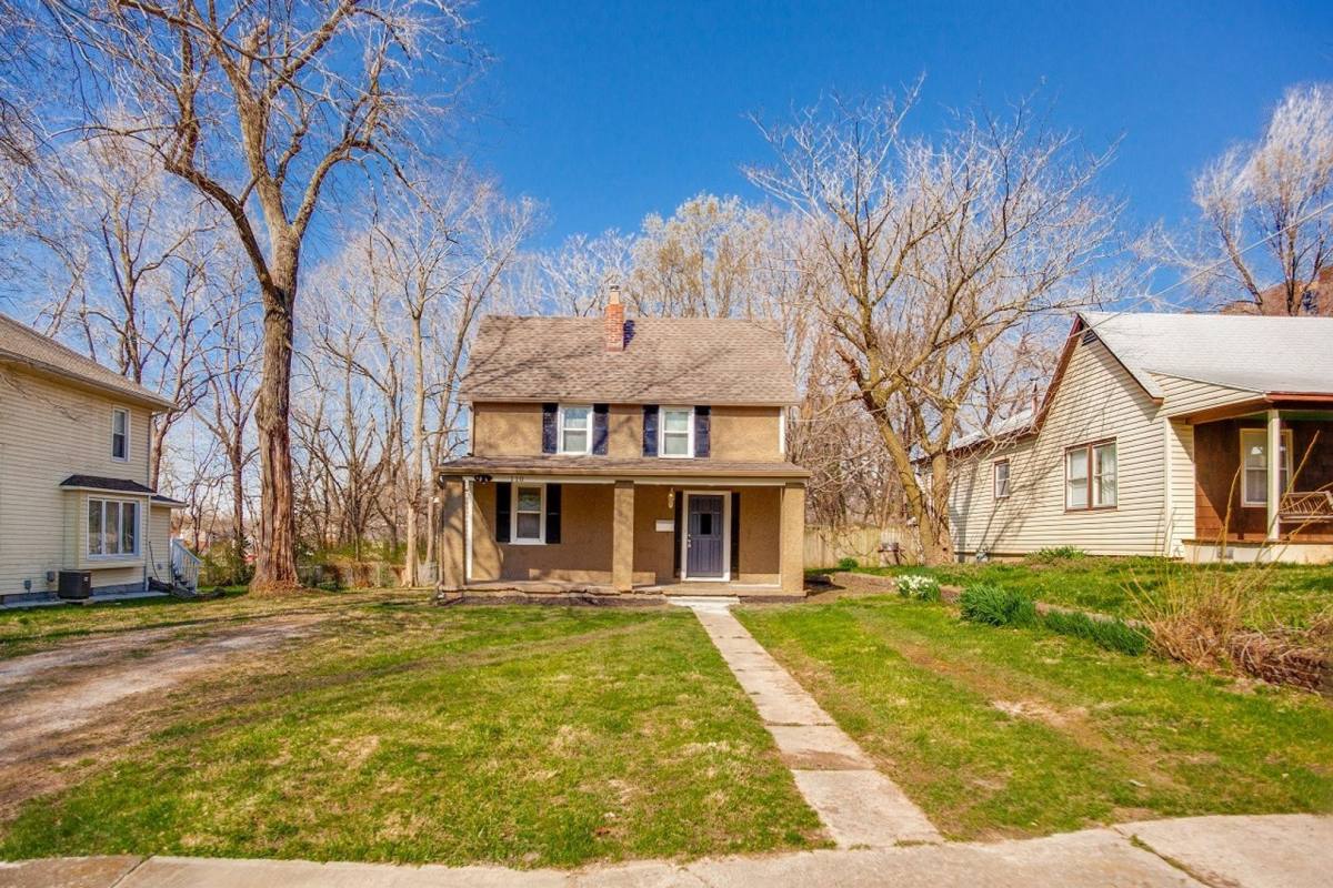 House for rent at 110 S Park Ave, Independence, MO 64050