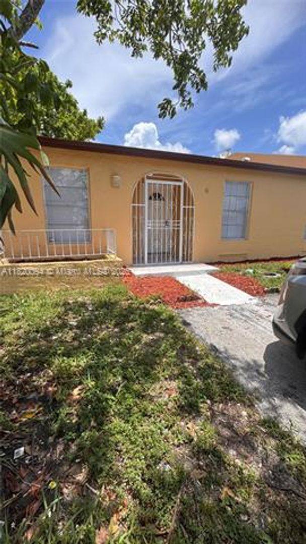 House for rent at 3019 NW 204th Terrace, Miami Gardens, FL 33056