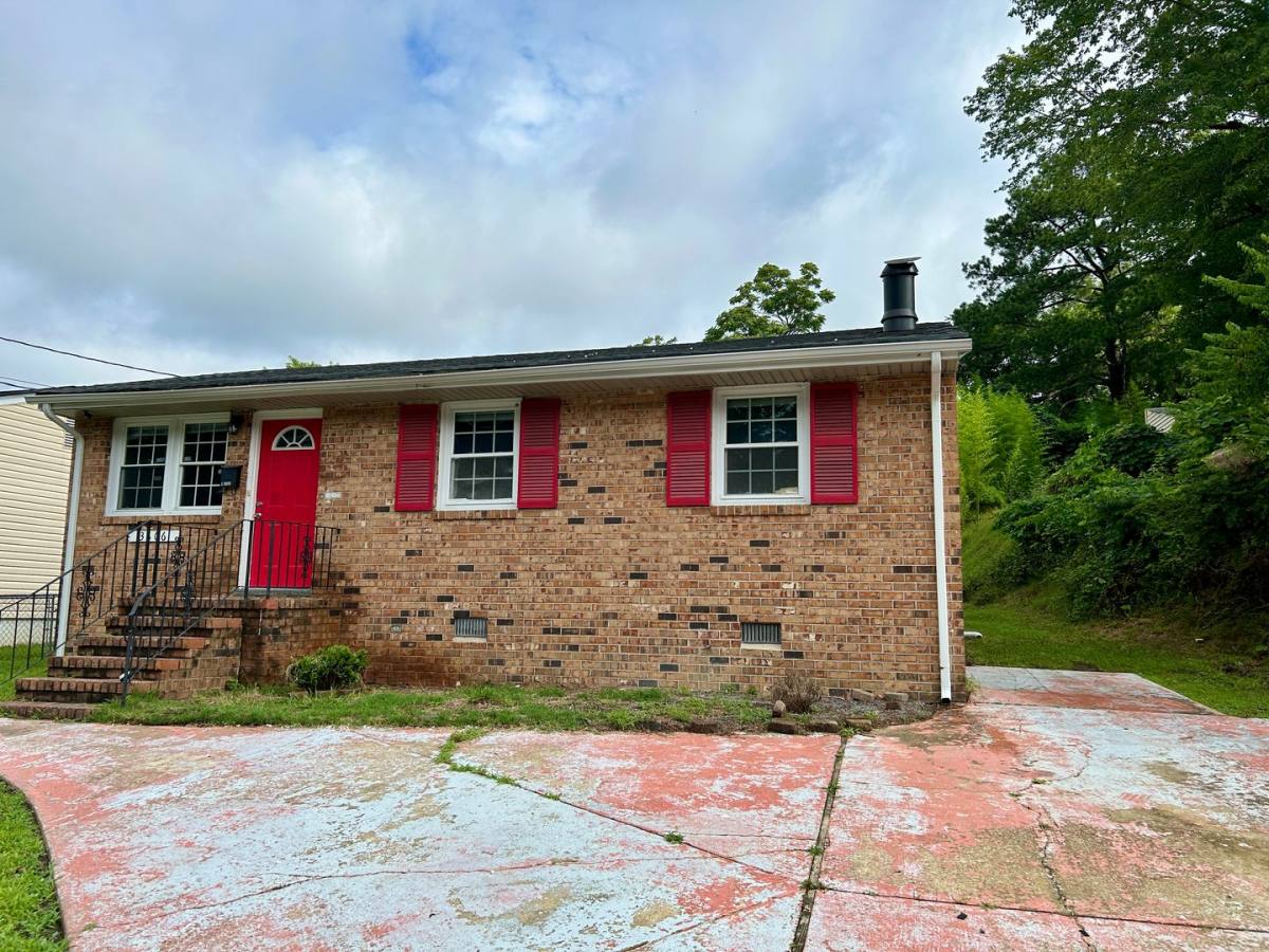 House for rent at 3606 Main St, Petersburg, VA 23803
