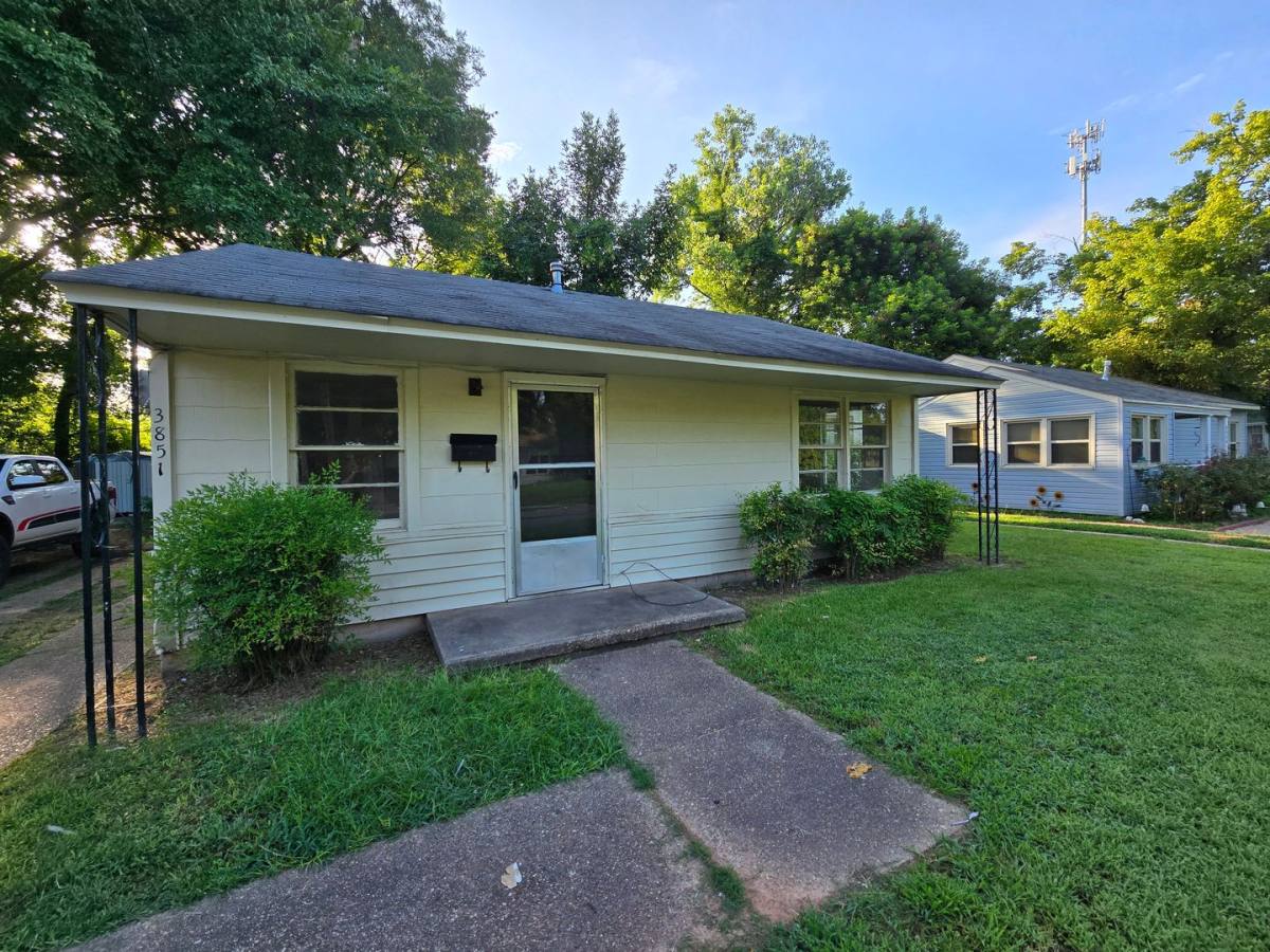 House for rent at 3851 Victory Dr, Shreveport, LA 71104