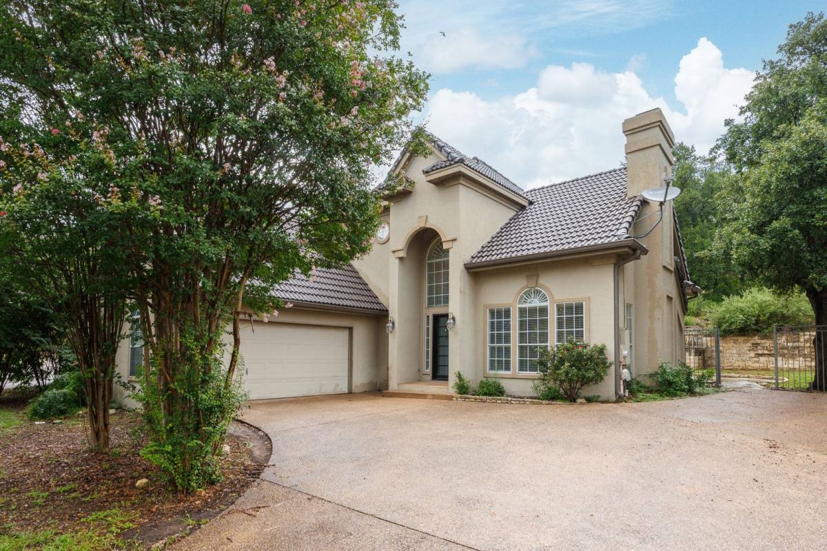 House for rent at 1604 Lakeway Blvd, Austin, TX 78734