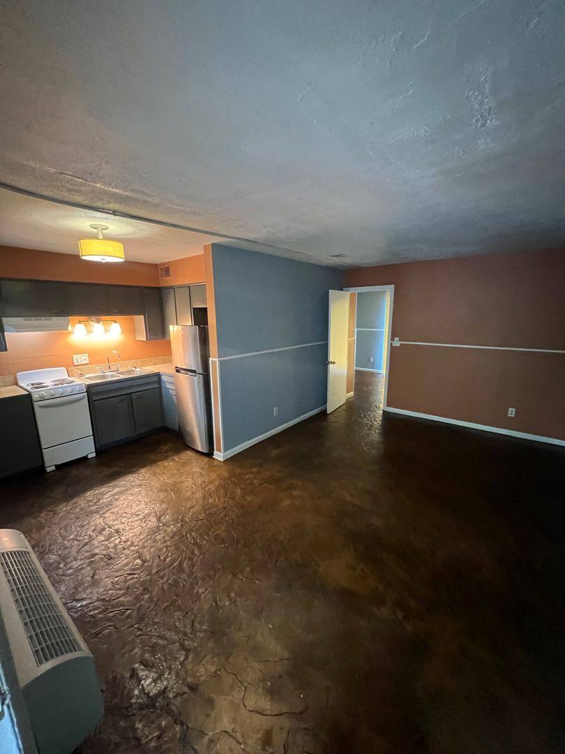 Apartment for rent at 568 N Broadway, Lexington, KY 40508