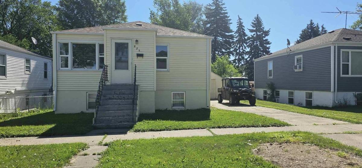 Apartment for rent at 825 N 16th St, Bismarck, ND 58501