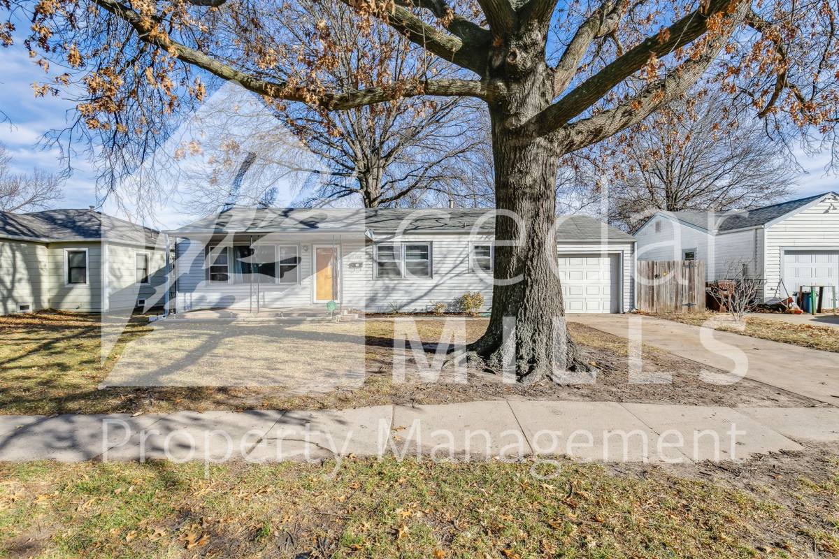 House for rent at 1708 S Faulders Lane, Wichita, KS 67218