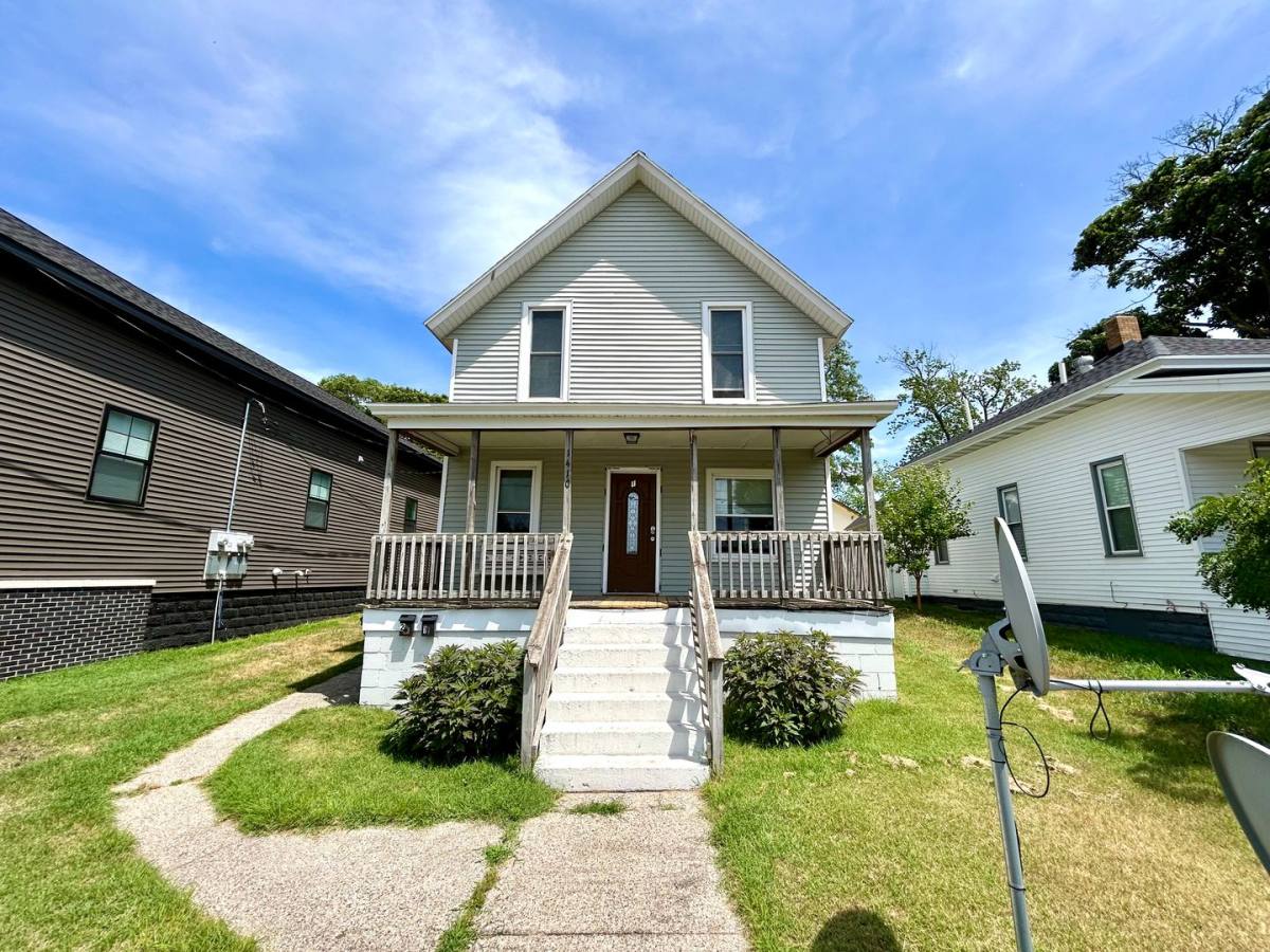 Apartment for rent at 1410 8th St, Muskegon, MI 49442