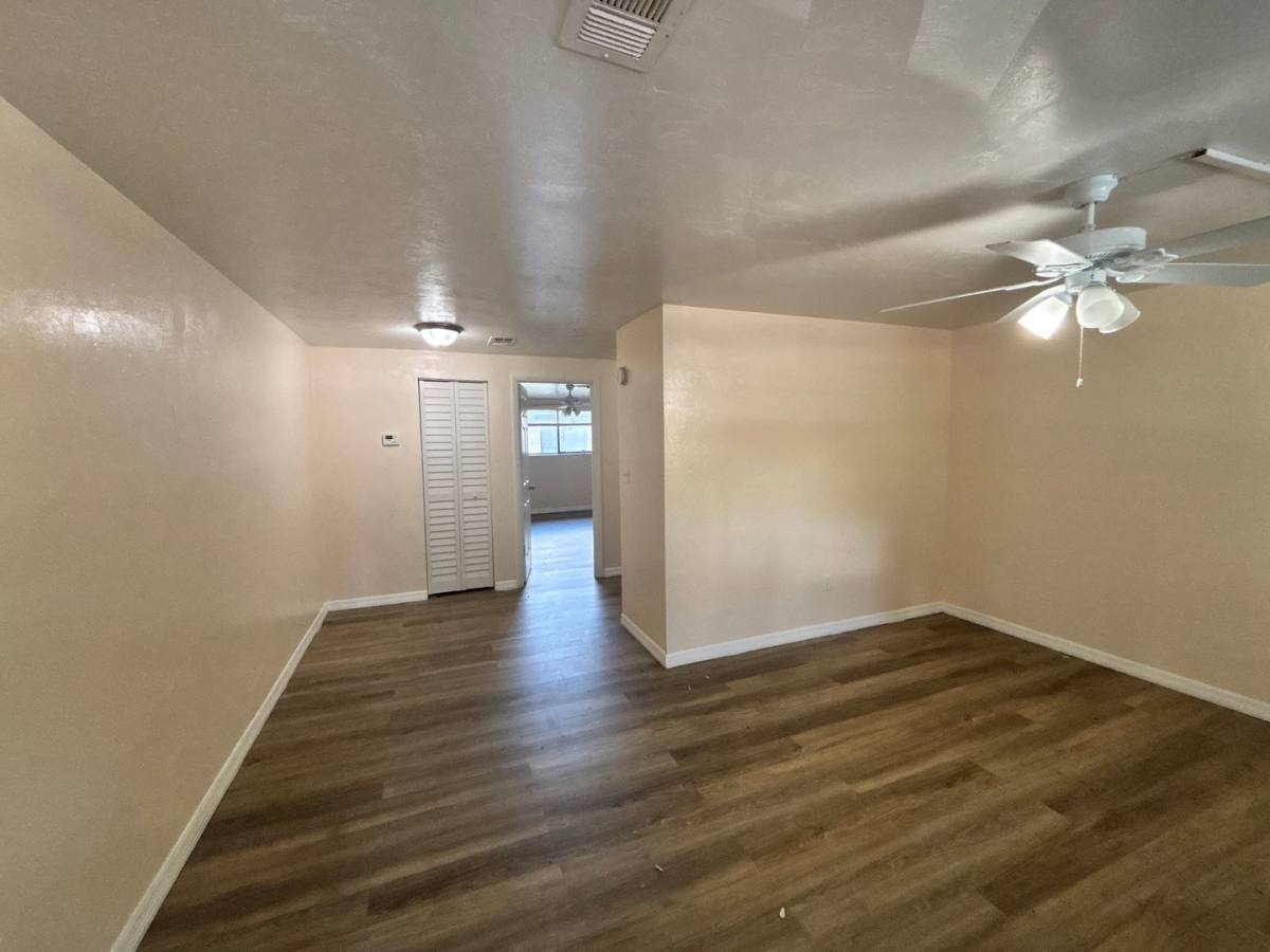 Apartment for rent at 709 SW 70th Terrace, Gainesville, FL 32607