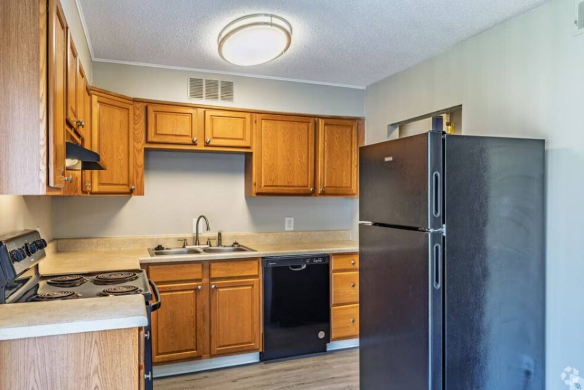 Apartment for rent at 812 Fairview Dr, Lexington, NC 27292