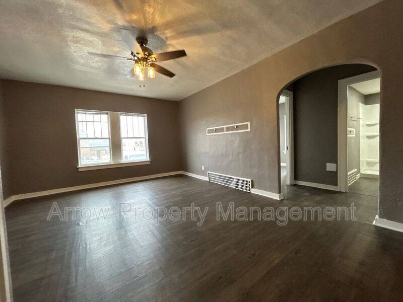 Apartment for rent at 723 Ella St, Beatrice, NE 68310