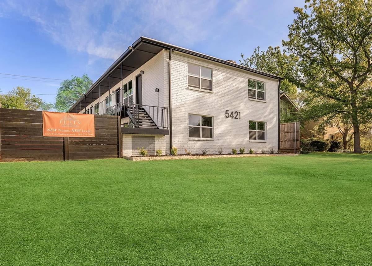 Apartment for rent at 5421 Bryan St, Dallas, TX 75206