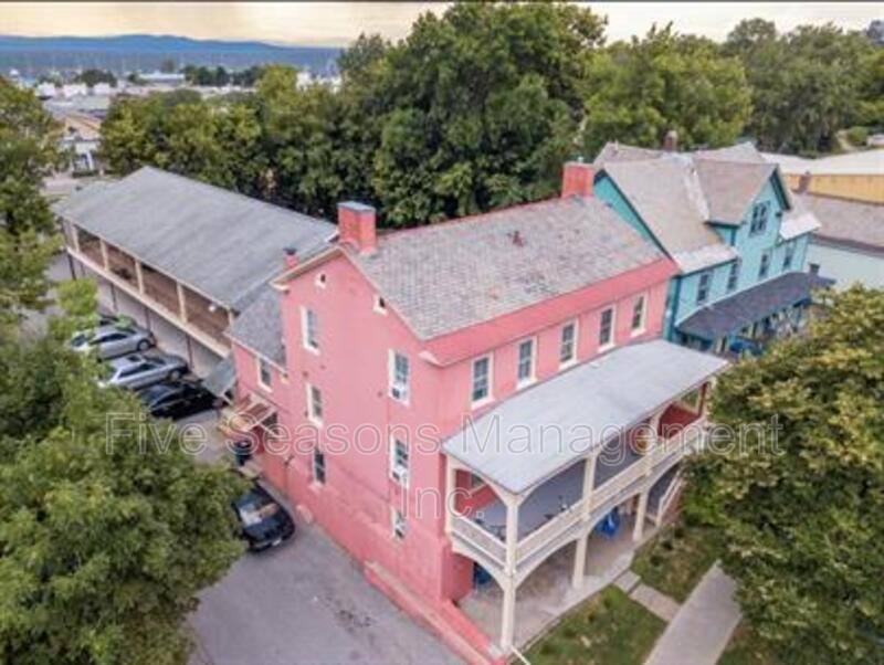 Apartment for rent at 279 Saint Paul St #8, Burlington, VT 05401