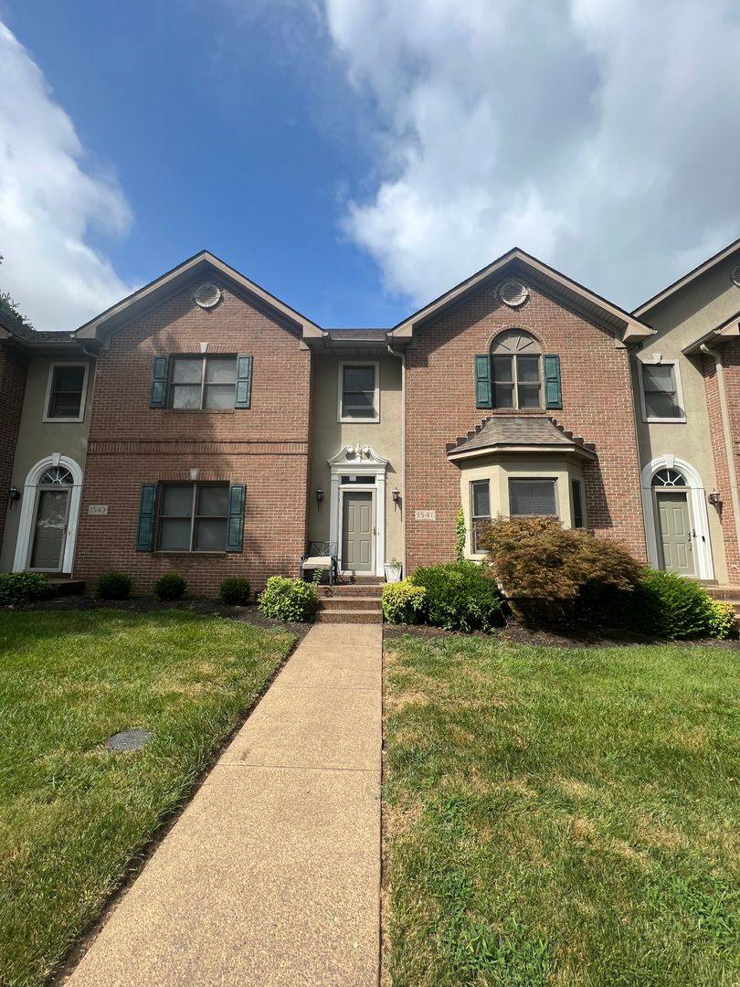 Townhouse for rent at 1541 Wind Ridge Ave, Bowling Green, KY 42104