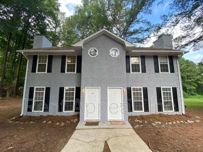 House for rent at 2012 Oakwood Dr, Stockbridge, GA 30281