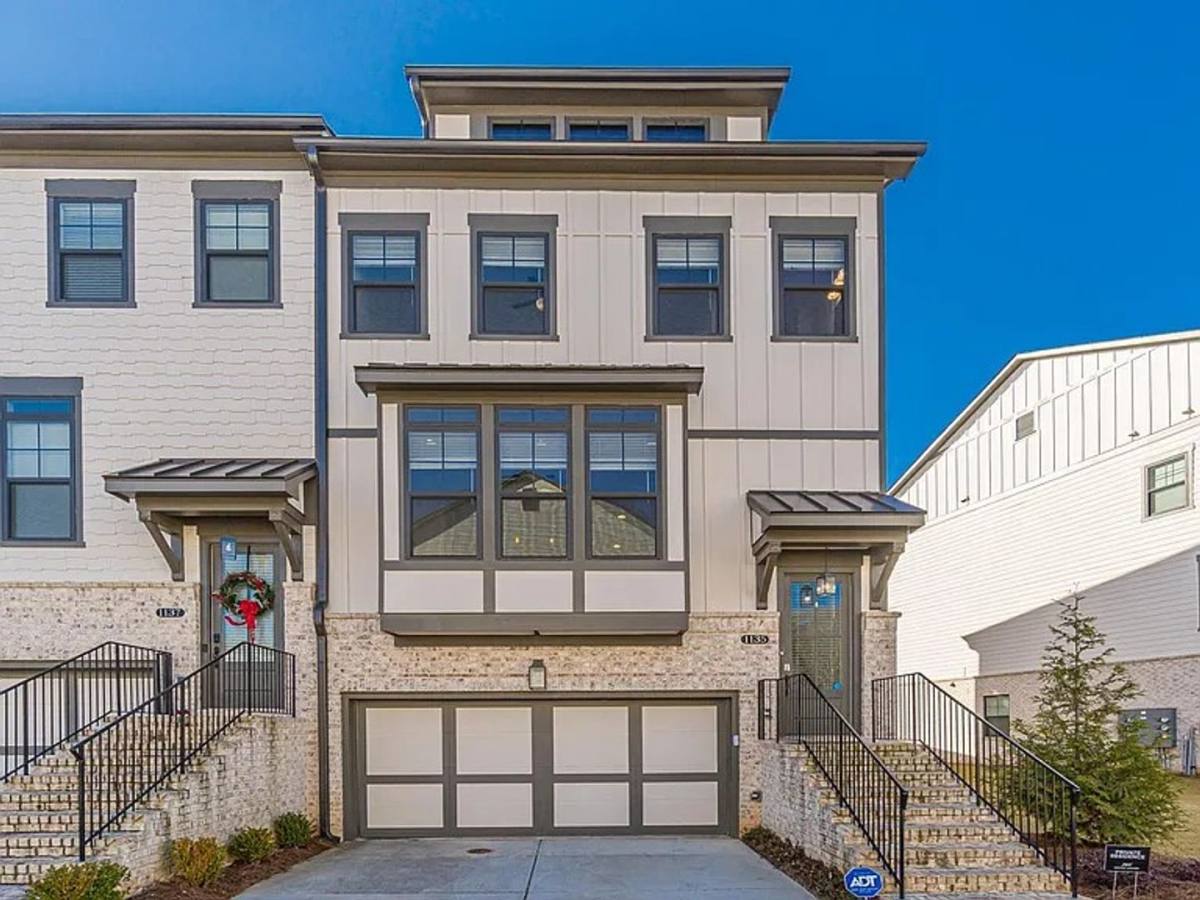 Townhouse for rent at 1135 Provence Lane, Decatur, GA 30033