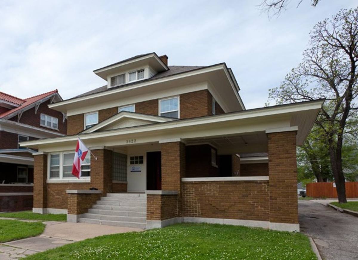 Apartment for rent at 3422 E Douglas, Wichita, KS 67208