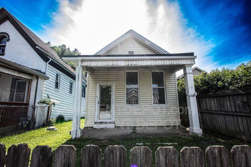 House for rent at 914 Harriet St, Evansville, IN 47710