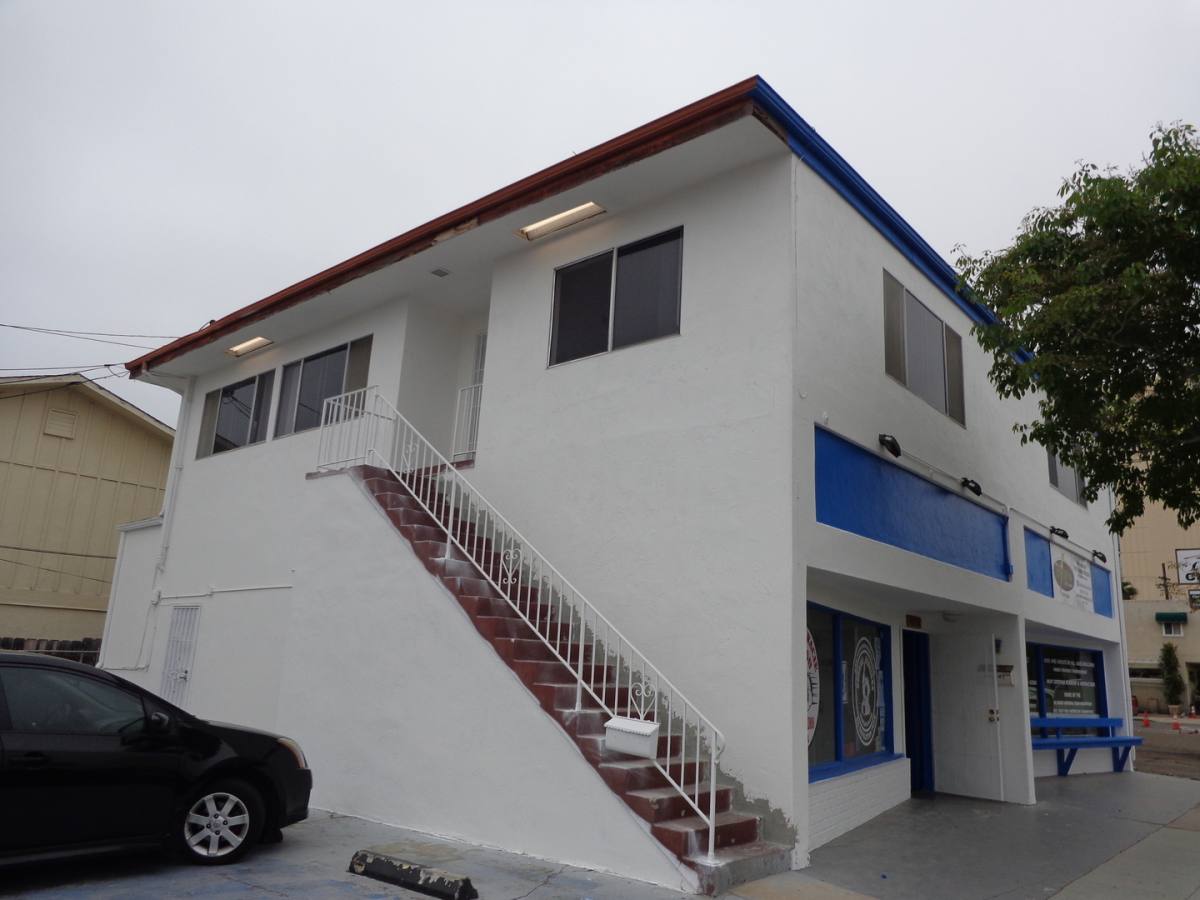 Apartment for rent at 4876 Cass St, San Diego, CA 92109