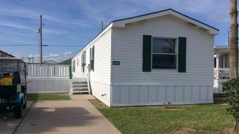 Apartment for rent at 5146 Martinique Calle, Dickinson, TX 77539