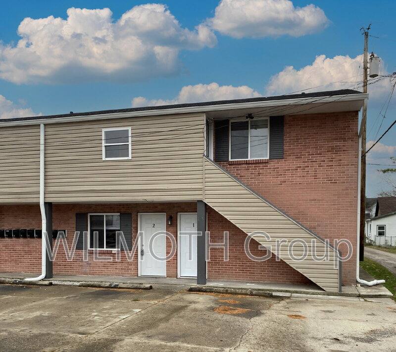 Apartment for rent at 135 W Hendricks St #5, Shelbyville, IN 46176