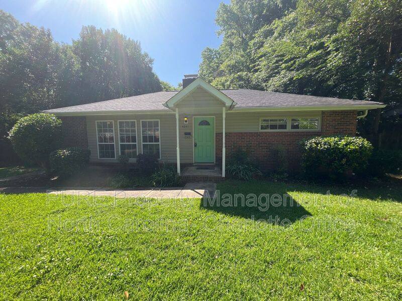House for rent at 4641 General Pershing Dr, Charlotte, NC 28209
