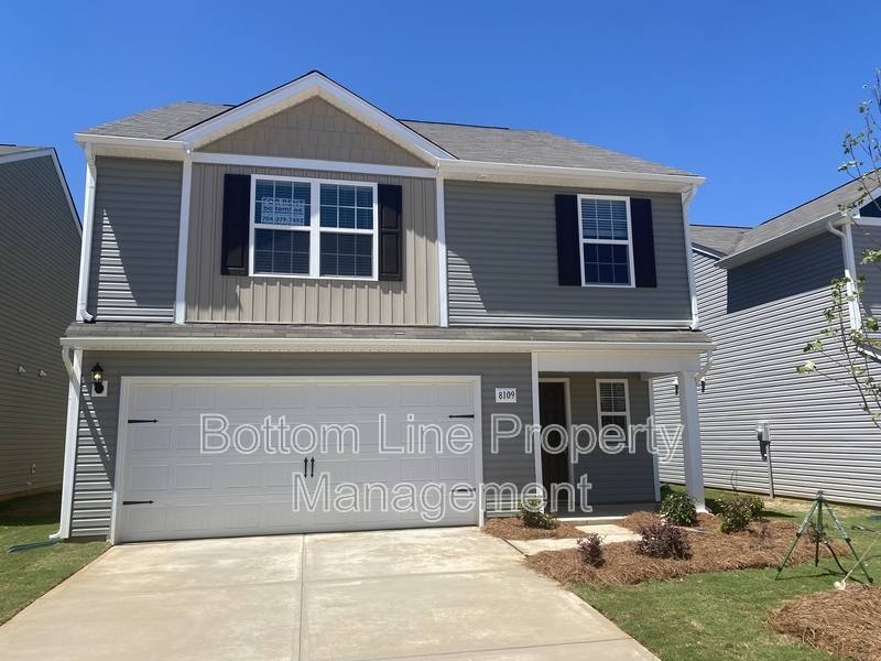 House for rent at 8109 Derby Woods Lane, Charlotte, NC 28214