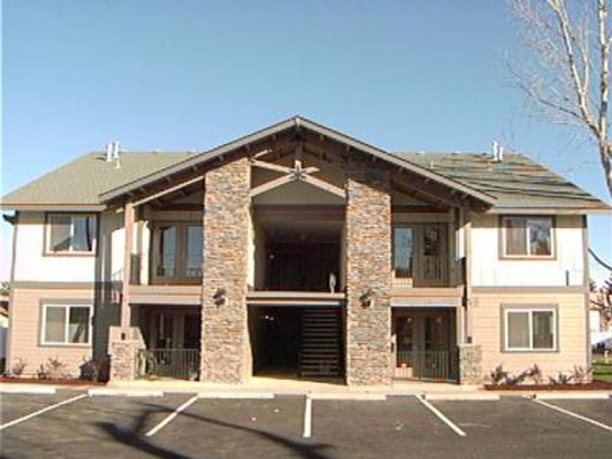 Apartment for rent at 239 NW Greenwood Ave, Redmond, OR 97756