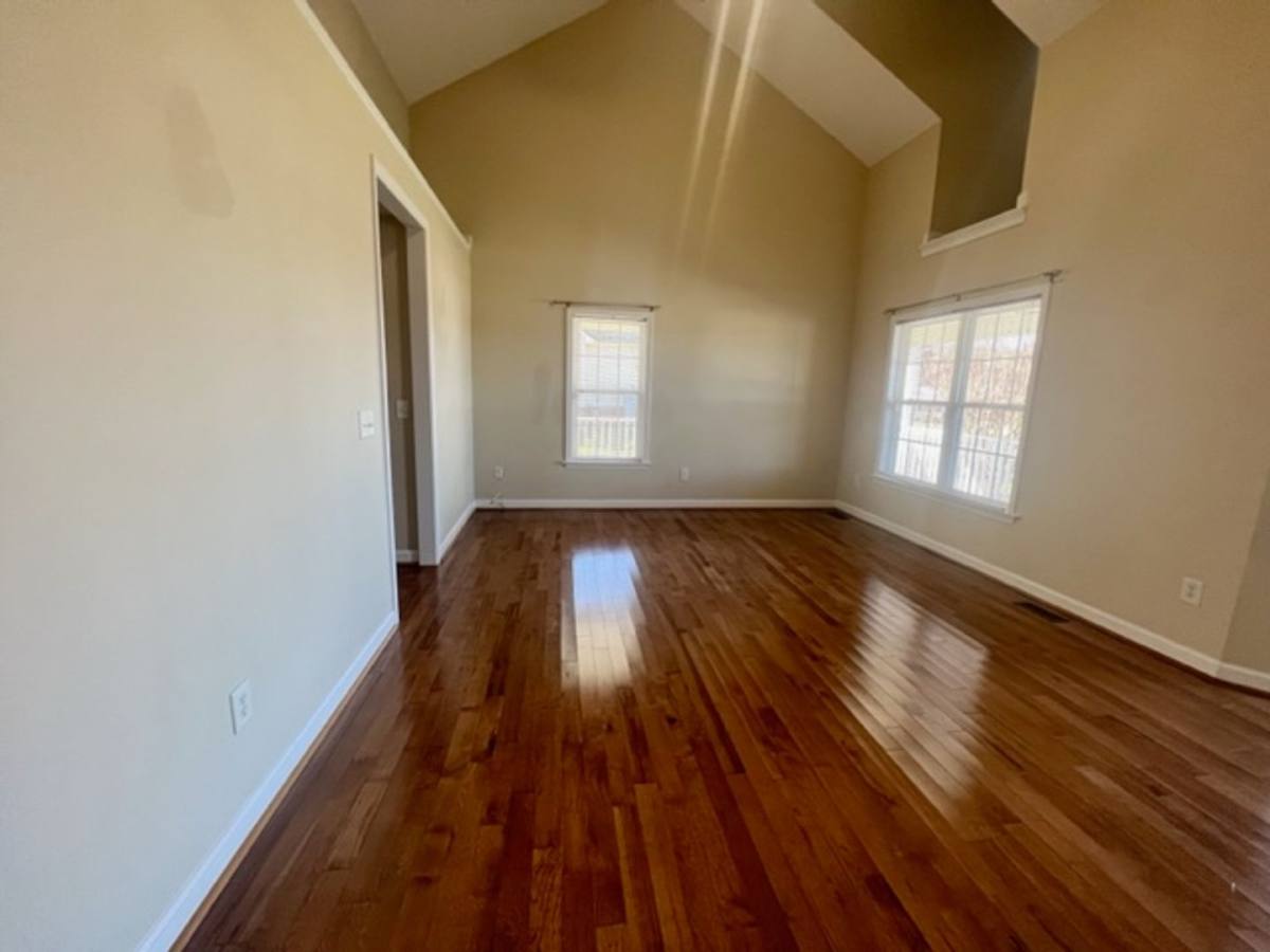 House for rent at 102 Taylor St, Burlington, NC 27217