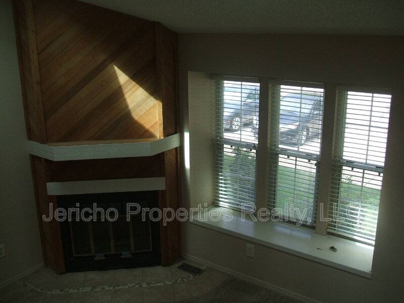 Townhouse for rent at 1250 S Flower Circle #D, Denver, CO 80232