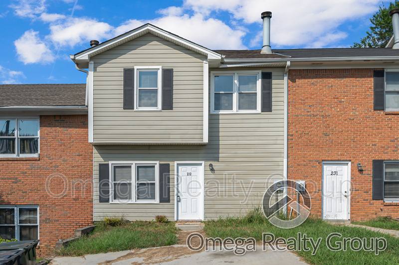 Townhouse for rent at 232 Laurel Circle, Pelham, AL 35124