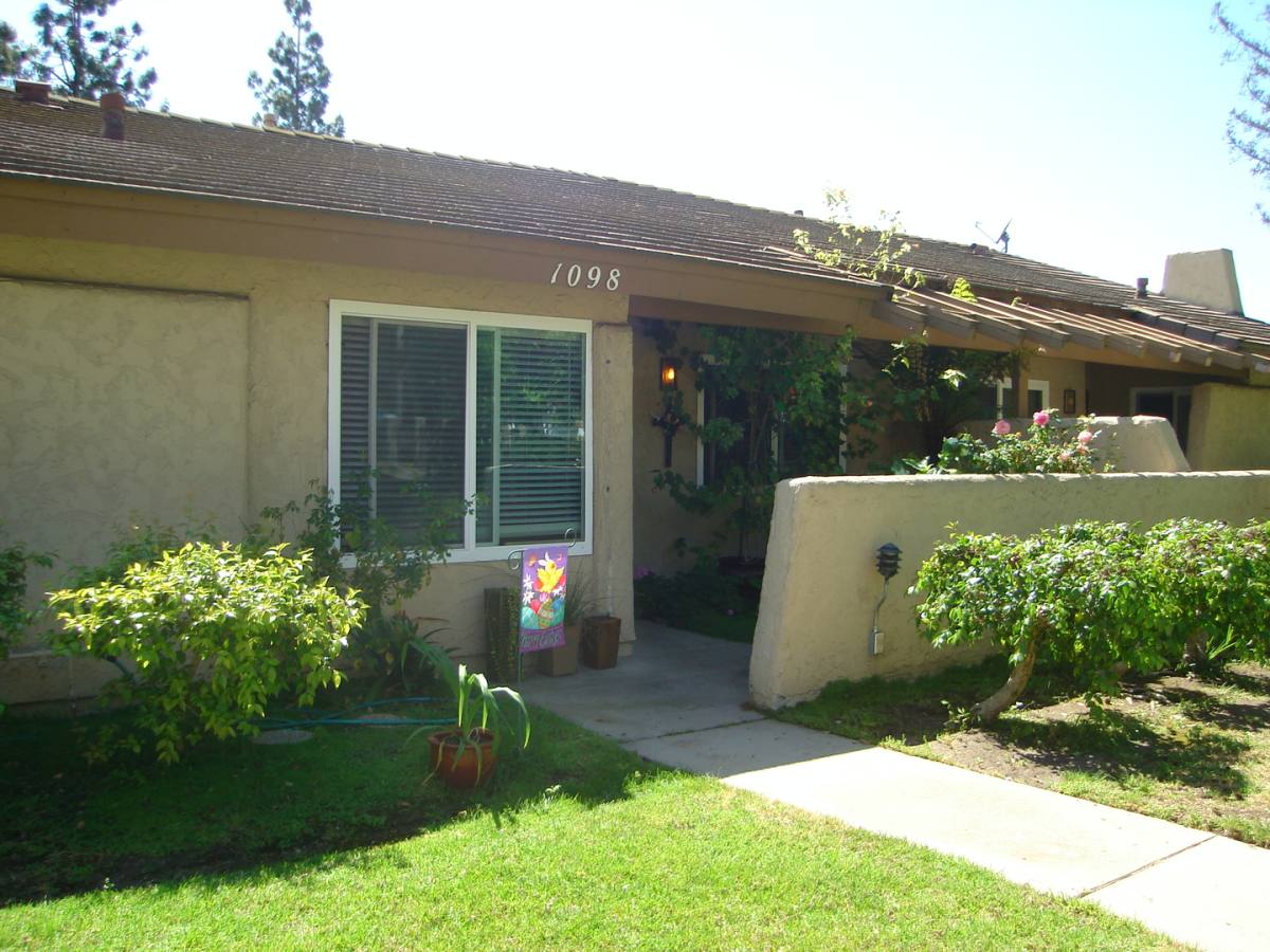 Townhouse for rent at 1098 Glenbridge Circle, Westlake Village, CA 91361
